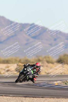 media/Dec-07-2025-CVMA (Sun) [[3e7d2de5dc]]/Race 16-Formula Middleweight/